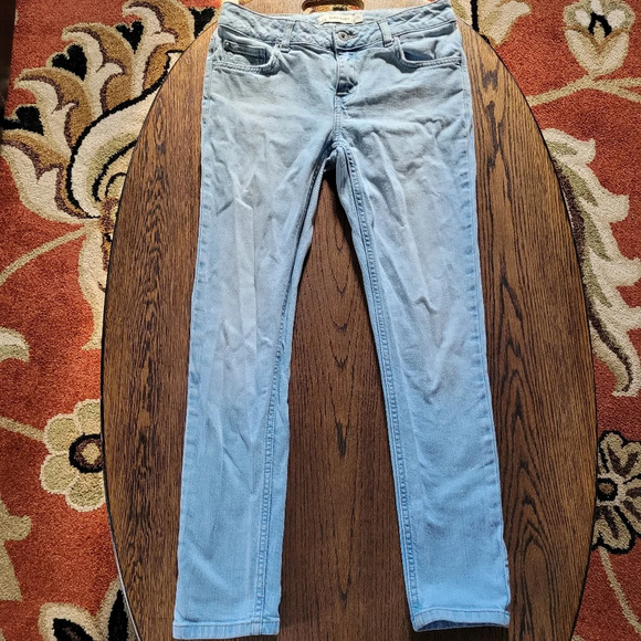 Zara Basic Skinny Leg Light Wash Jeans Size Women's 6 - Picture 2 of 12